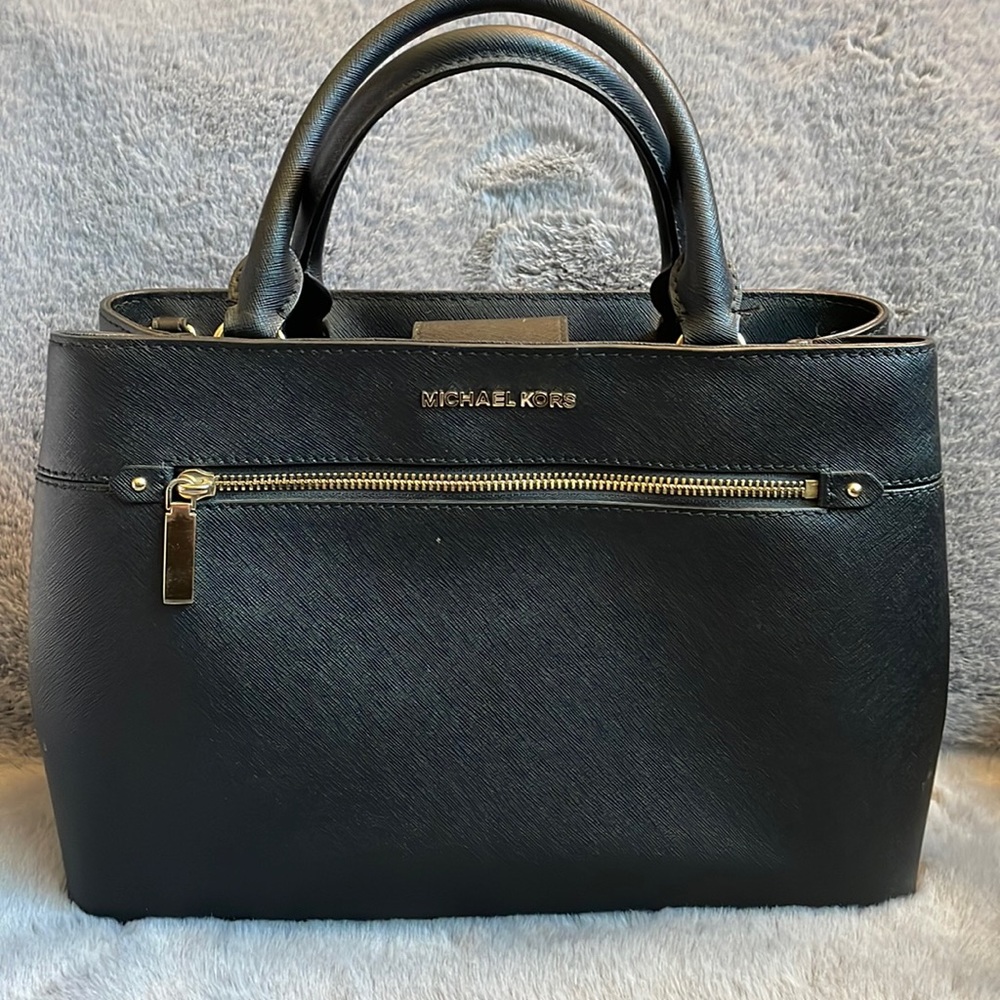 Michael Kors Hailee MD satchel